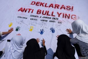 Pendidikan Rapuh, Moral Pun Jatuh